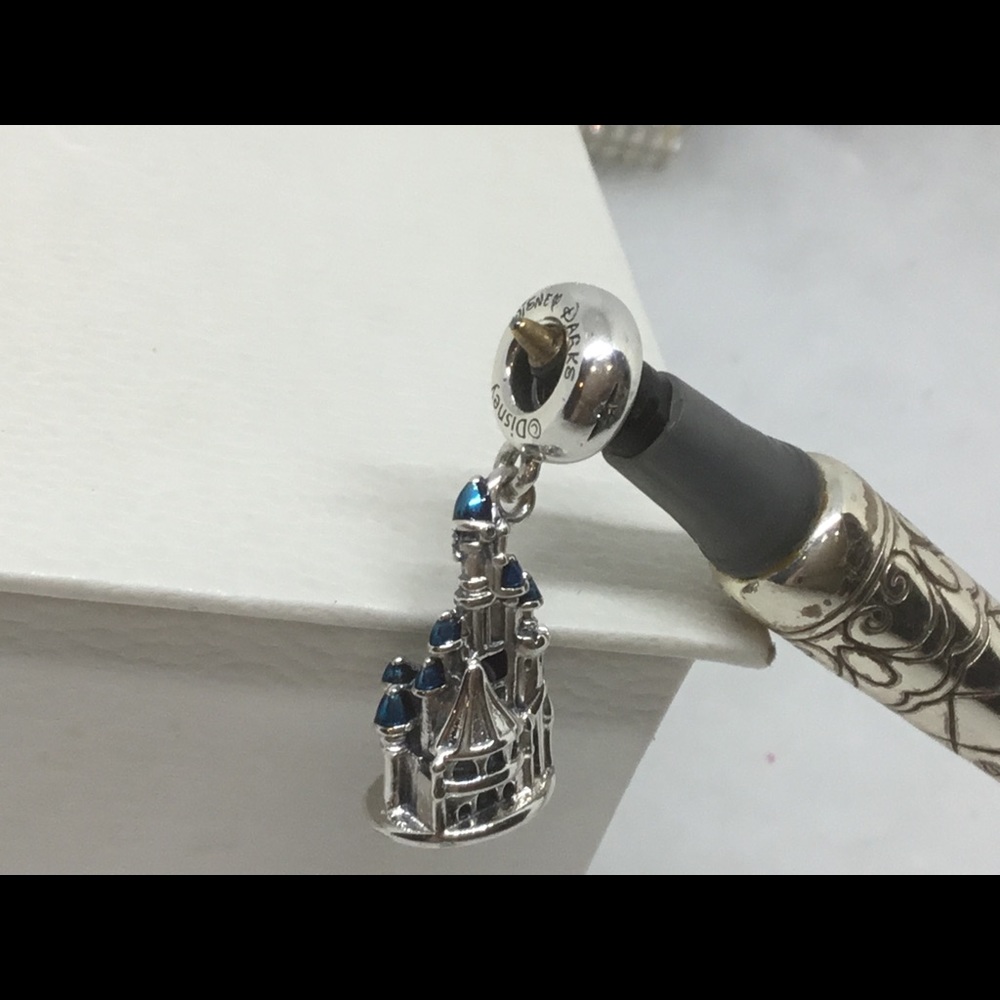 Pandora PARIS CASTLE Charm - Picture 6 of 8